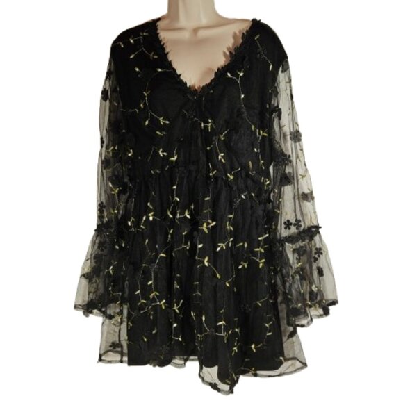 Disturbia Dresses & Skirts - Disturbia Chrysanthi Applique Mini Dress Black Gold Floral Women's Size 14